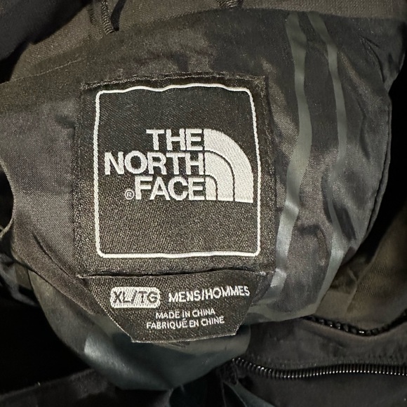 North face hyvent jacket. Medium weight. very versatile. - Picture 3 of 3